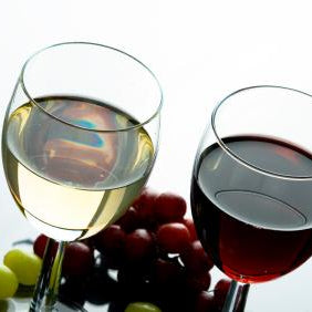 Subtle Differences Between White and Red Wines
